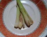 Foto langkah ke 2 dari resep Wedang Jahe Sereh (plus madu dan jeruk nipis).