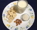 A picture of step 1 of Almond Banana Smoothie.