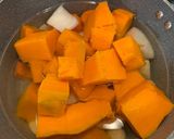 Foto del paso 2 de la receta: Crema de zapallo
