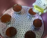 Foto langkah ke 3 dari resep Bolu Kukus Mekar Karamel.