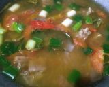 Foto langkah ke 5 dari resep Pindang Sapi Aroma Daun Jeruk.