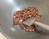A picture of step 2 of Lemon chiwda.