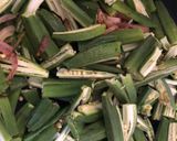 A picture of step 2 of Besan Bhindi.