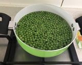 Foto del paso 1 de la receta: Arroz con camarones arvejas y salsa de soja