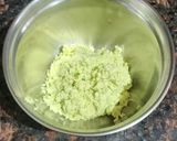 A picture of step 3 of Avocado Biscuit Canepes.