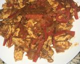 Foto del paso 4 de la receta: Pechuga de pollo con salsa de tomate, zanahoria y pimiento