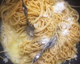 Spagetti Sajt és Bors 🇮🇹 Spaghetti Cacio e Pepe recept fázis 6 fotója