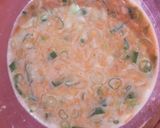Foto langkah ke 3 dari resep Telur Dadar Gulung Sosis.