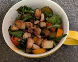 A picture of step 4 of Chicken rocket salad with sweet chilli dressing.