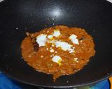 A picture of step 5 of Soya Chaap Masala.