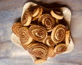 Fekete fehér tekert keksz recept fázis 6 fotója