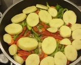 Foto del paso 5 de la receta: Pescado a la essen relleno con queso 