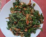 Foto langkah ke 5 dari resep Sayur daun singkong, ikan asin plus pete.