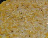Foto langkah ke 2 dari resep Omelet Nasi Keju ala Mella Soeboeh.