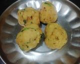 A picture of step 2 of Maharashtrian Vada Pav.