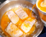 Foto del paso 6 de la receta: Merluza a la miel con reducción de naranja