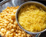 મસાલા પાપડ ટાકોઝ ચાટૅ (Masala papad Tacos Chaat Recipe in Gujarati રેસીપી સ્ટેપ3ફોટો