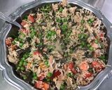 Une image de l'étape 11 de Salade de riz aux tomates, petits pois, haricots de mer et maquereaux.