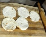 A picture of step 3 of Egg Pizza Cups.