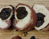 Aszalt szilvával töltött baconos csirkemell recept fázis 5 fotója