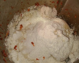 Foto del paso 3 de la receta: Pan con trocitos de chorizo