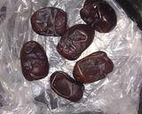 A picture of step 1 of Dates protein shake.