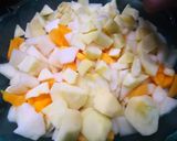 A picture of step 1 of Cream fruits chaat.