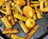 A picture of step 3 of Drumsticks And Potato Fry.