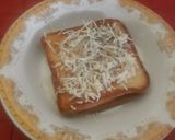 Foto langkah ke 3 dari resep Roti Tawar Pisang Keju.