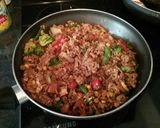 A picture of step 5 of Nasi Goreng.
