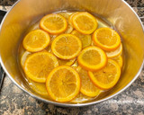 Foto del paso 4 de la receta: Naranjas confitadas al aroma de azahar