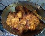 কাঁচালঙ্কা ও রসুন বাটায় দেশি মুরগি কষা(kachalonka o rasun batay desi moorgi kosha recipe) রেসিপি ধাপ - 6 ছবি