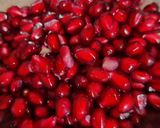 A picture of step 1 of Pomegranate and carrot 🥕 juice.