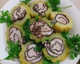Hình bước làm 3 của món Canh khổ qua dồn chả cá thác lác