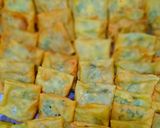 Foto langkah ke 4 dari resep Martabak Telur Daging Ayam.