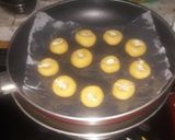 बिना बेक किए बिस्कुट (Bina bake kiye biscuit recipe in hindi) रेसिपी चरण 4 फोटो