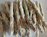 A picture of step 3 of Deep fried asparagus.