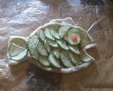 Une image de l'étape 2 de Quiche au thon et oignon, courgettes, et sauce tomate😋👍.