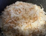 A picture of step 6 of Lebanese style vermicelli rice.