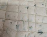 A picture of step 3 of Mozzarella garlic bread.