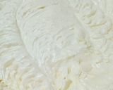 Foto langkah ke 8 dari resep Kue Ulang Tahun Sederhana (Simple Birthday Cake).
