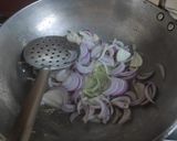 A picture of step 2 of American chopsuey.
