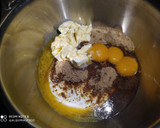 Foto del paso 2 de la receta: Bizcocho de Yogur, Arándanos y Manzana en Olla GM
