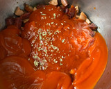 Foto del paso 4 de la receta: Macarrones con chorizo y salchichas en su salsa de tomate casero 🍅