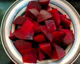 A picture of step 2 of Beetroot Chutney.