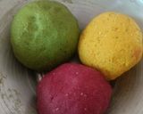 कलरफुल पूरी colourful Puri रेसिपी चरण 1 फोटो