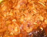 A picture of step 5 of Onion sauce with sardines.