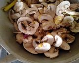 Foto langkah ke 2 dari resep Mie Ayam Jamur.