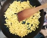 Magyaros burgonya leves reszelttésztával recept fázis 3 fotója
