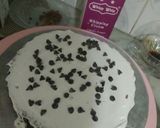 A picture of step 8 of Golden painted choc cake design.....